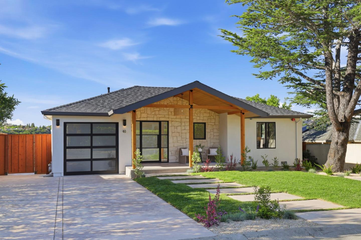 Detail Gallery Image 3 of 52 For 40 W Summit Dr, Redwood City,  CA 94062 - 4 Beds | 4 Baths