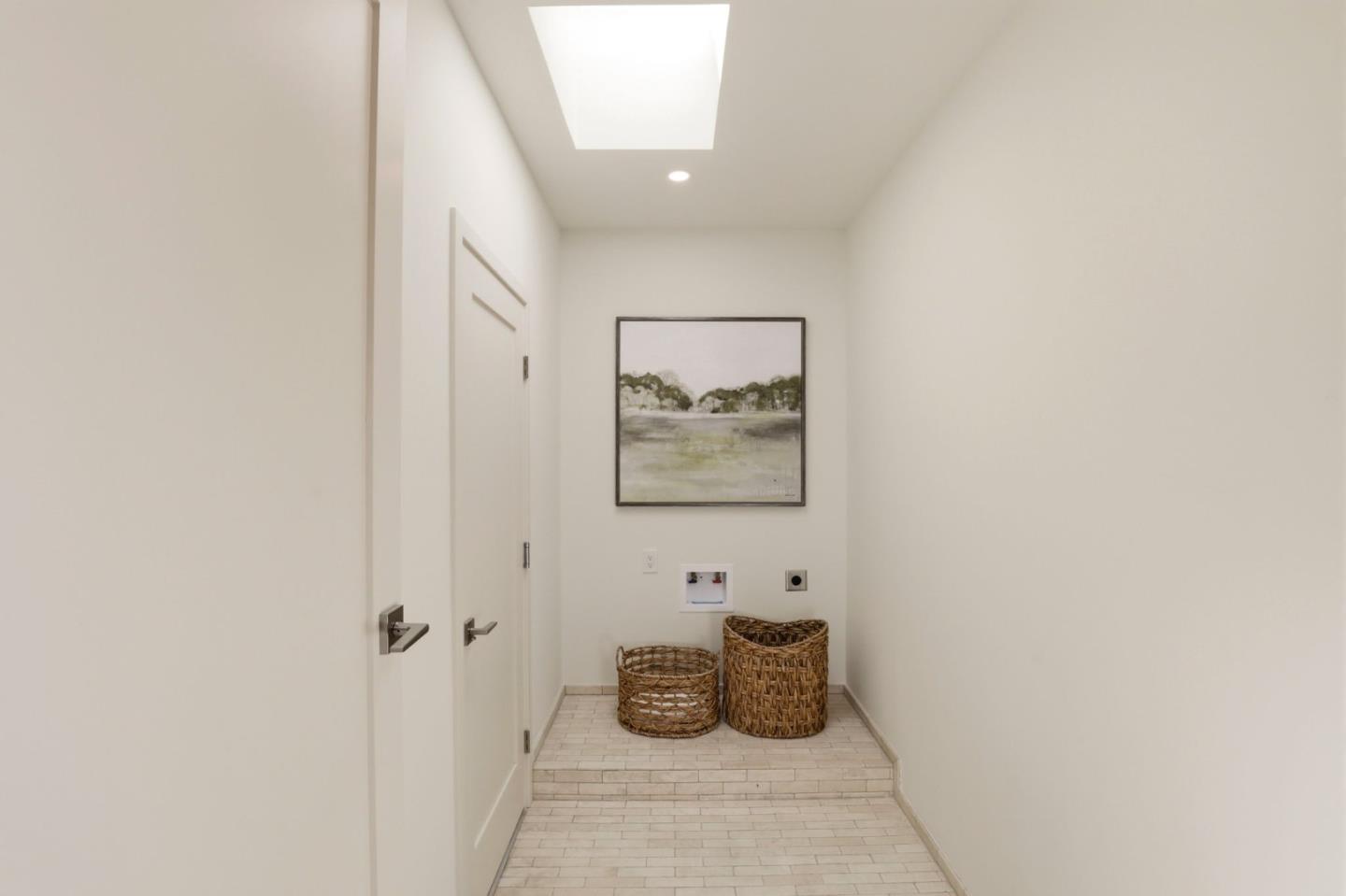 Detail Gallery Image 30 of 52 For 40 W Summit Dr, Redwood City,  CA 94062 - 4 Beds | 4 Baths