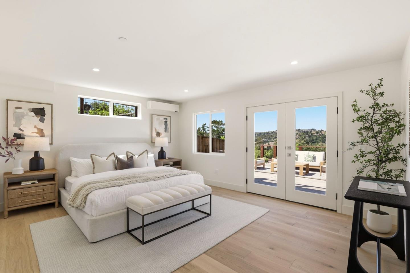 Detail Gallery Image 35 of 52 For 40 W Summit Dr, Redwood City,  CA 94062 - 4 Beds | 4 Baths