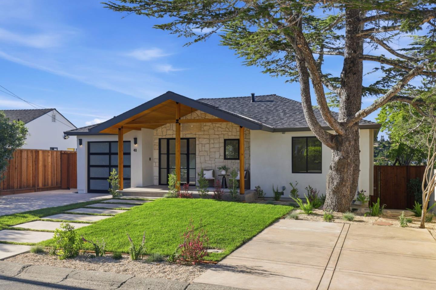 Detail Gallery Image 4 of 52 For 40 W Summit Dr, Redwood City,  CA 94062 - 4 Beds | 4 Baths