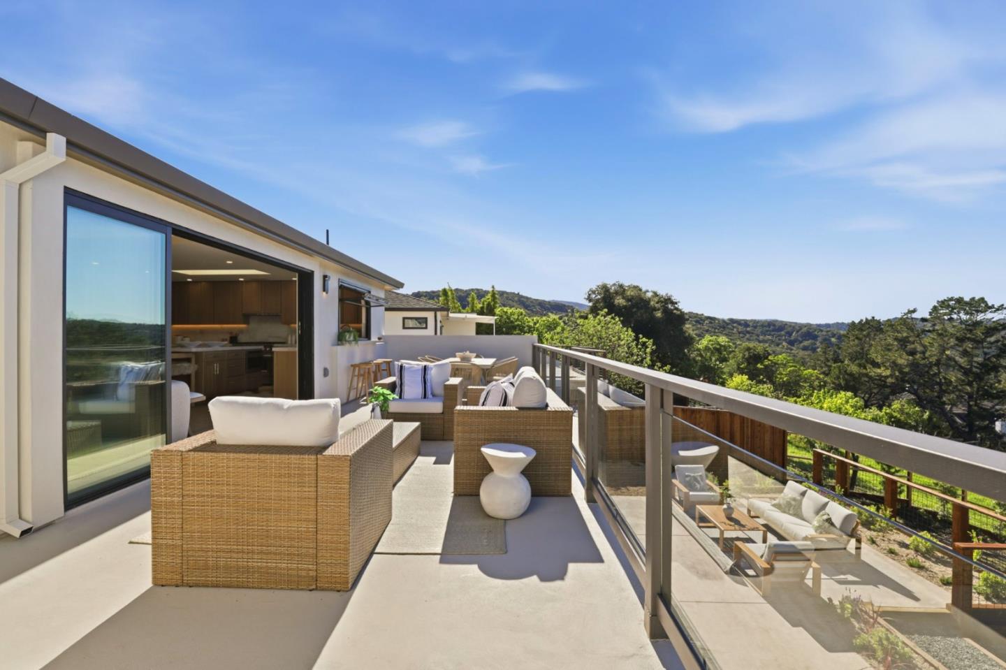 Detail Gallery Image 44 of 52 For 40 W Summit Dr, Redwood City,  CA 94062 - 4 Beds | 4 Baths