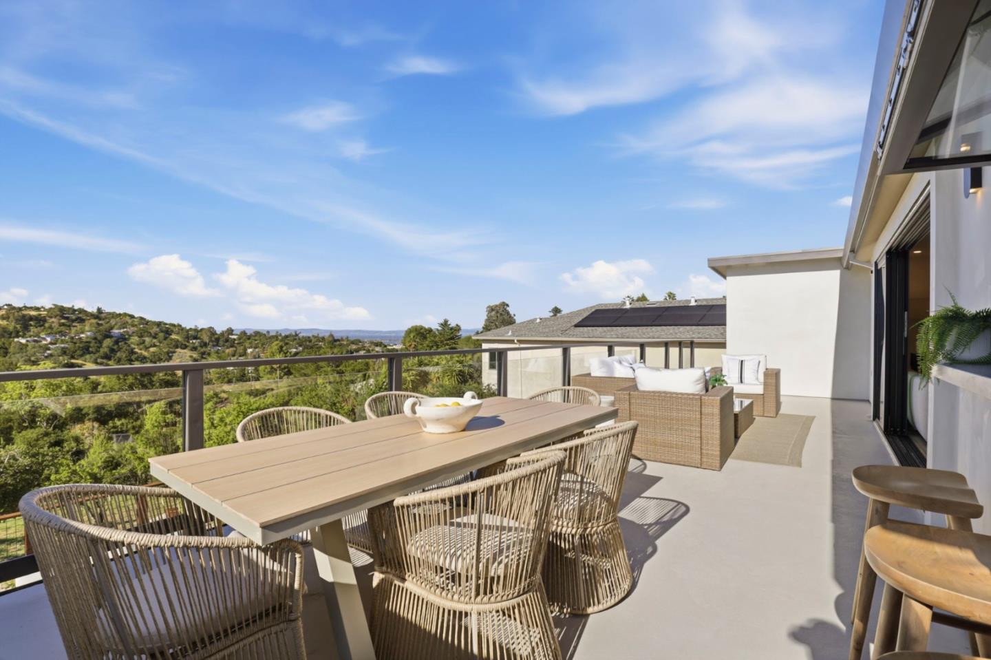 Detail Gallery Image 45 of 52 For 40 W Summit Dr, Redwood City,  CA 94062 - 4 Beds | 4 Baths