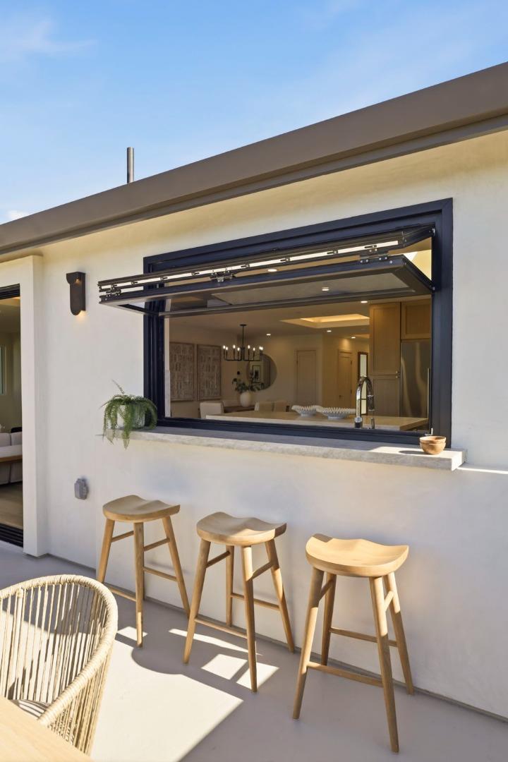 Detail Gallery Image 46 of 52 For 40 W Summit Dr, Redwood City,  CA 94062 - 4 Beds | 4 Baths