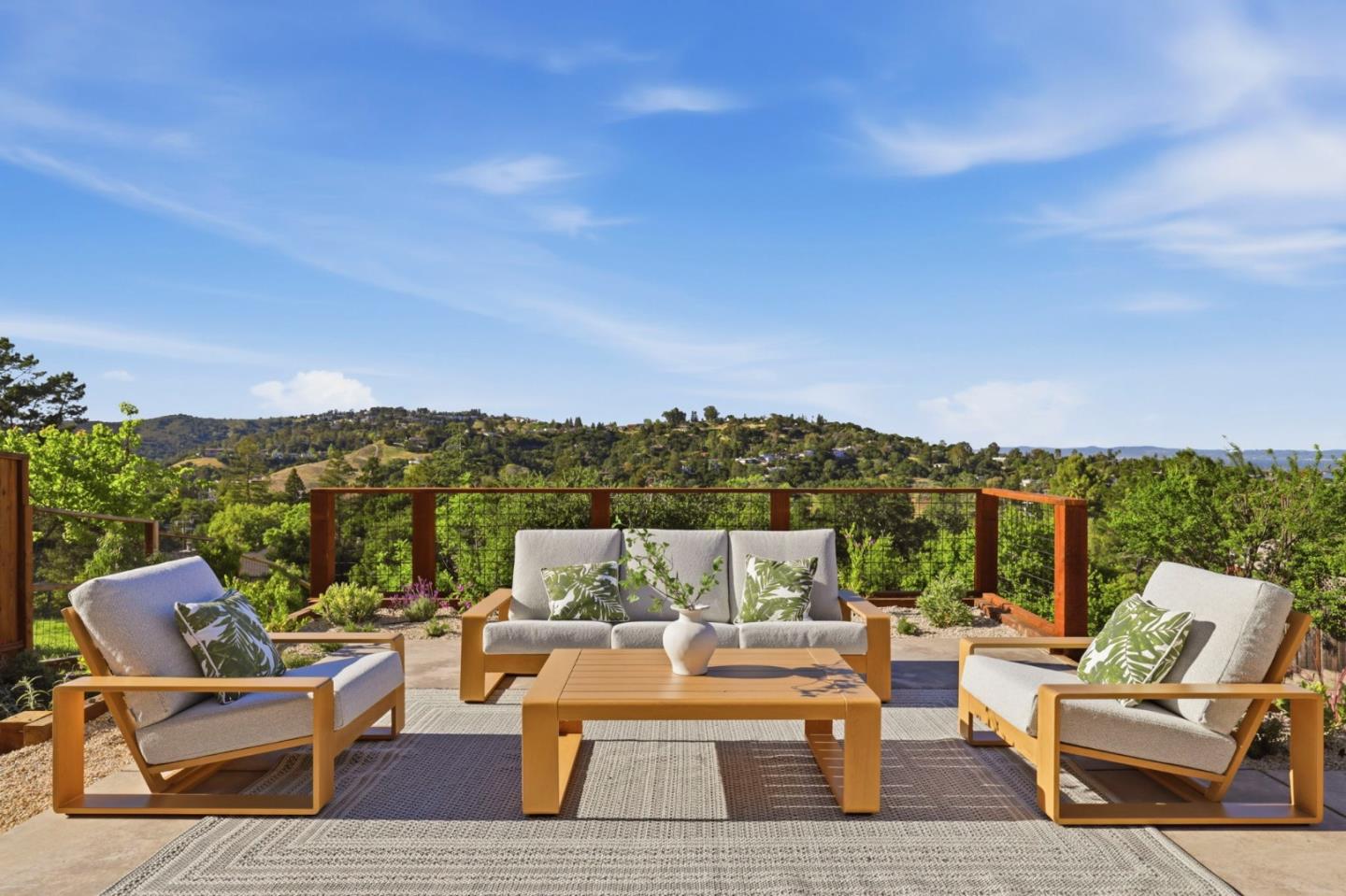 Detail Gallery Image 47 of 52 For 40 W Summit Dr, Redwood City,  CA 94062 - 4 Beds | 4 Baths