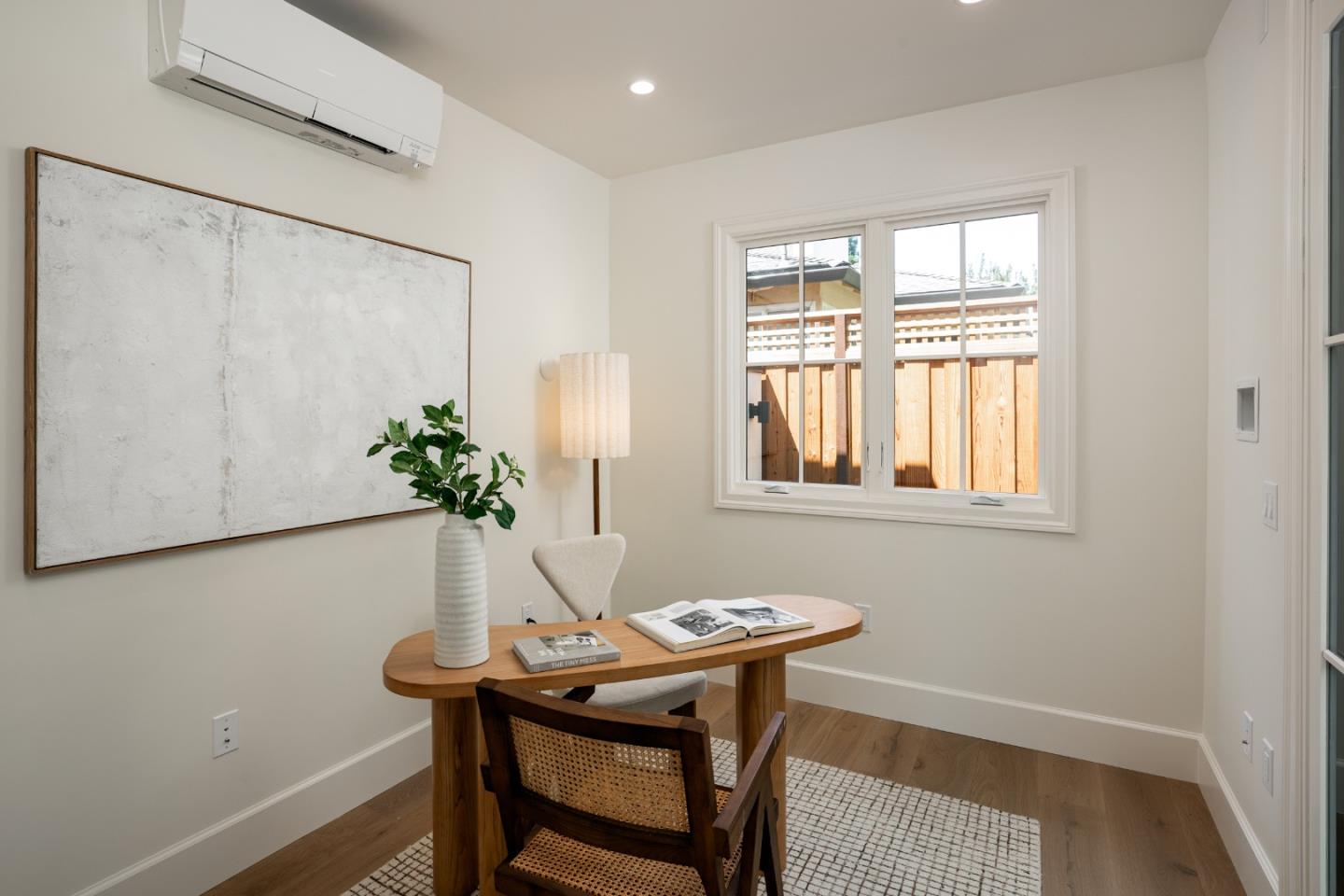 Detail Gallery Image 23 of 28 For 160 Waverley St, Palo Alto,  CA 94301 - 3 Beds | 3/1 Baths