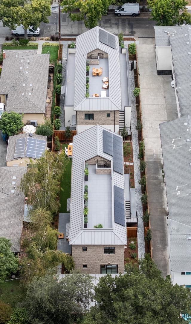 Detail Gallery Image 26 of 28 For 160 Waverley St, Palo Alto,  CA 94301 - 3 Beds | 3/1 Baths