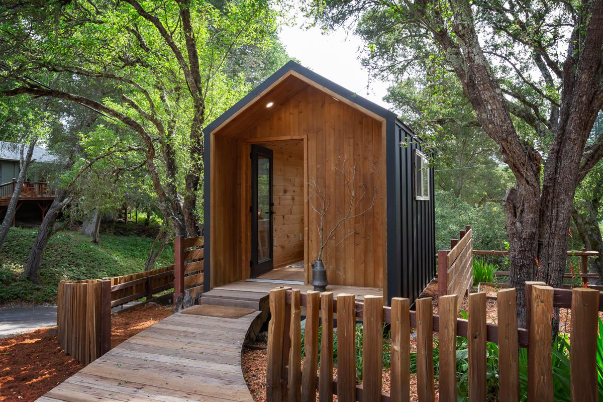 Detail Gallery Image 20 of 43 For 377 Wayside Rd, Portola Valley,  CA 94028 - 3 Beds | 2 Baths