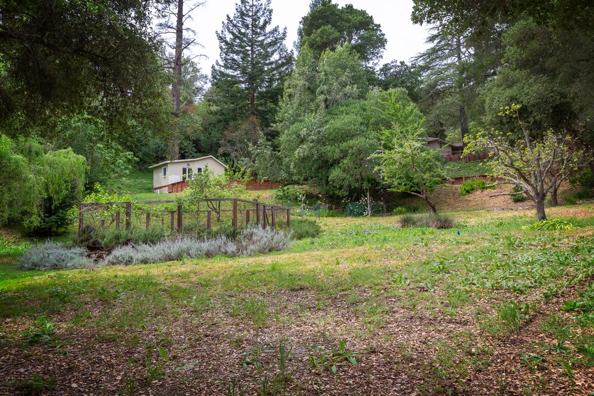 Detail Gallery Image 43 of 43 For 377 Wayside Rd, Portola Valley,  CA 94028 - 3 Beds | 2 Baths