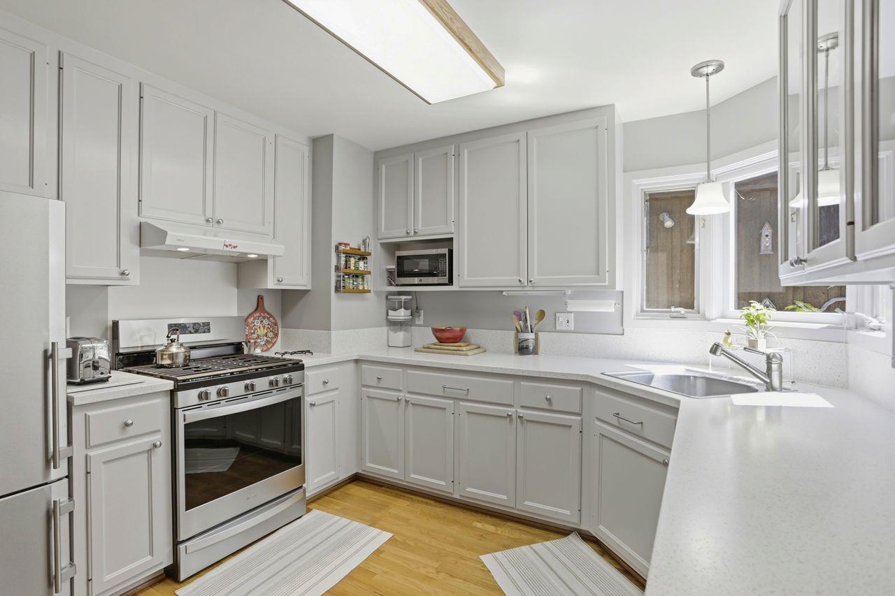 Detail Gallery Image 7 of 14 For 3 Sw  4th Monte Verde, Carmel,  CA 93921 - 2 Beds | 2 Baths