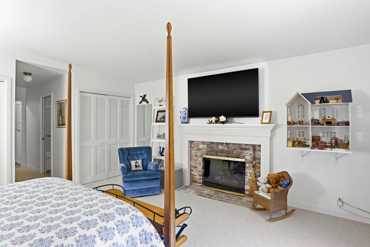 Detail Gallery Image 9 of 14 For 3 Sw  4th Monte Verde, Carmel,  CA 93921 - 2 Beds | 2 Baths