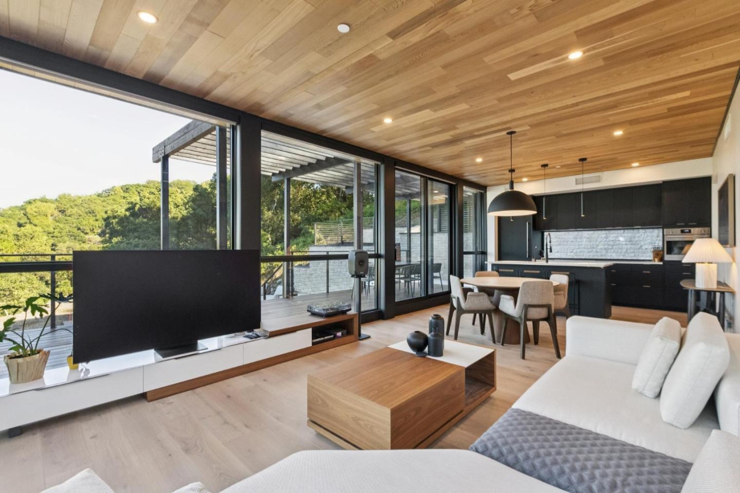 Detail Gallery Image 24 of 60 For 19751 Hicks Rd, Los Gatos,  CA 95032 - 3 Beds | 2 Baths