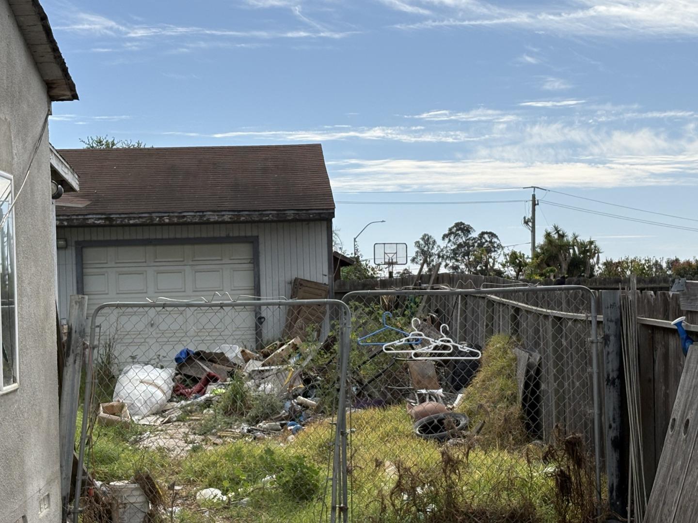 Detail Gallery Image 2 of 3 For 766 Holly St, Salinas,  CA 93905 - 2 Beds | 1 Baths