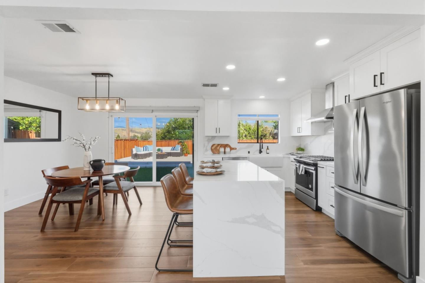 Detail Gallery Image 13 of 58 For 4610 Capitola Ave, San Jose,  CA 95111 - 3 Beds | 2 Baths