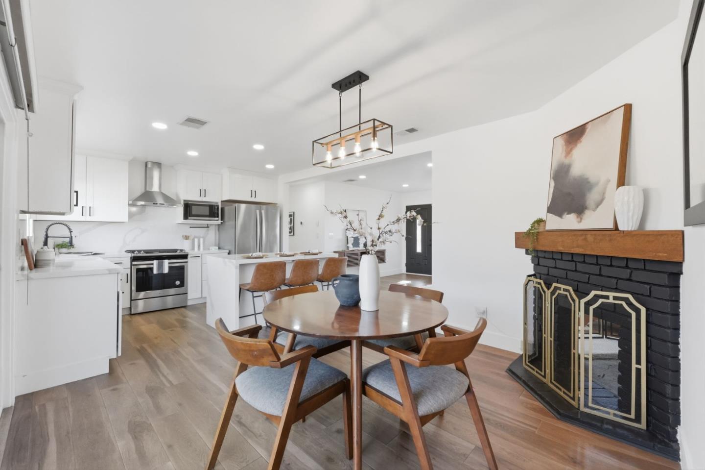 Detail Gallery Image 28 of 58 For 4610 Capitola Ave, San Jose,  CA 95111 - 3 Beds | 2 Baths