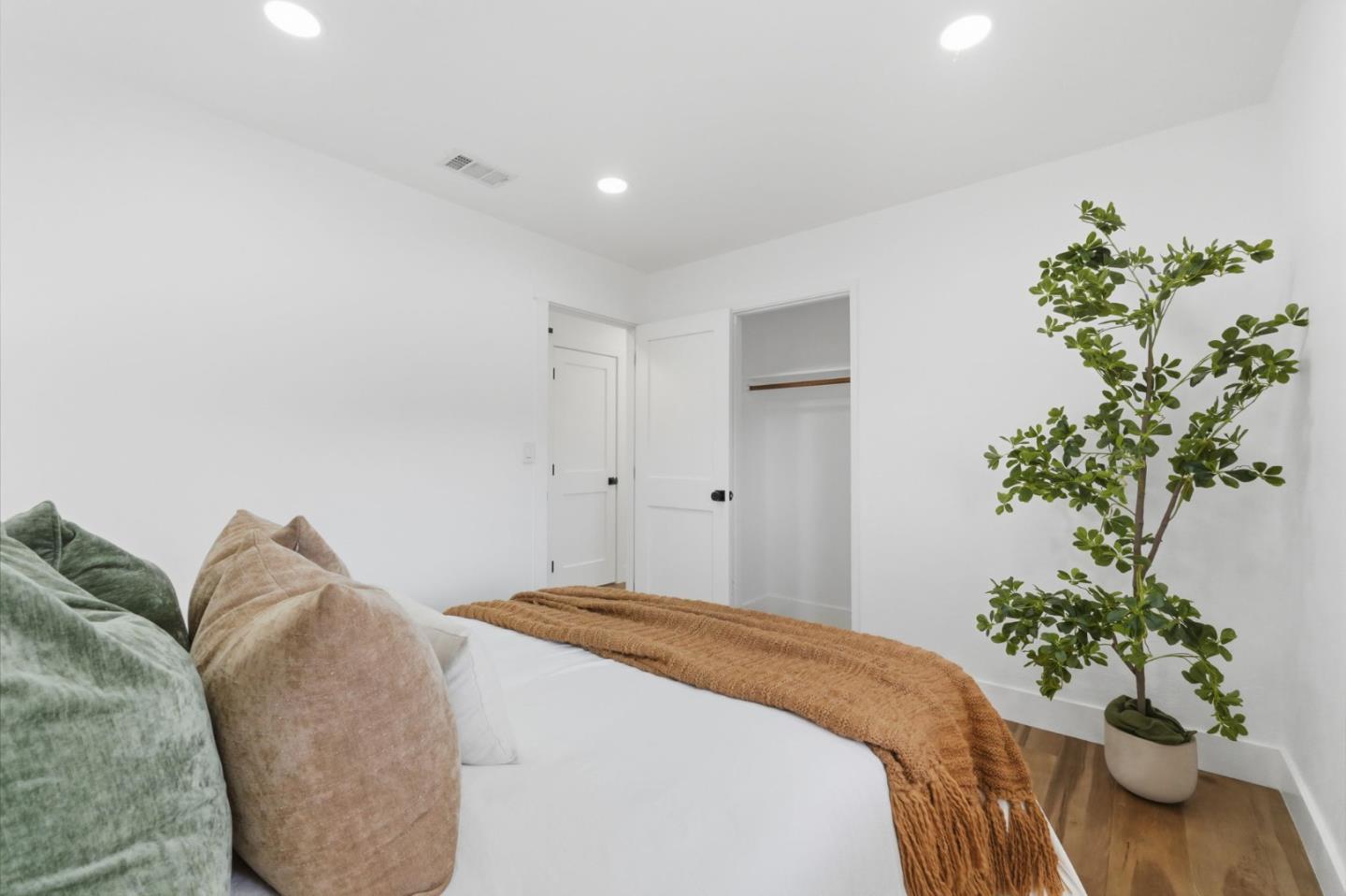 Detail Gallery Image 34 of 58 For 4610 Capitola Ave, San Jose,  CA 95111 - 3 Beds | 2 Baths