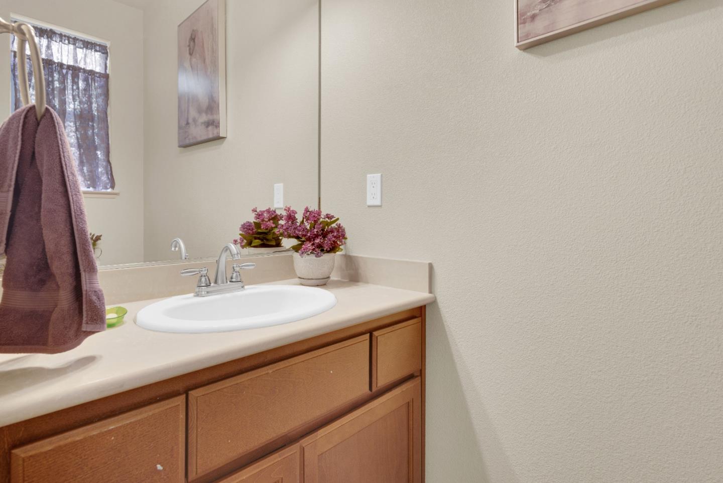 Detail Gallery Image 9 of 18 For 642 Heirloom Pl, King City,  CA 93930 - 3 Beds | 2/1 Baths