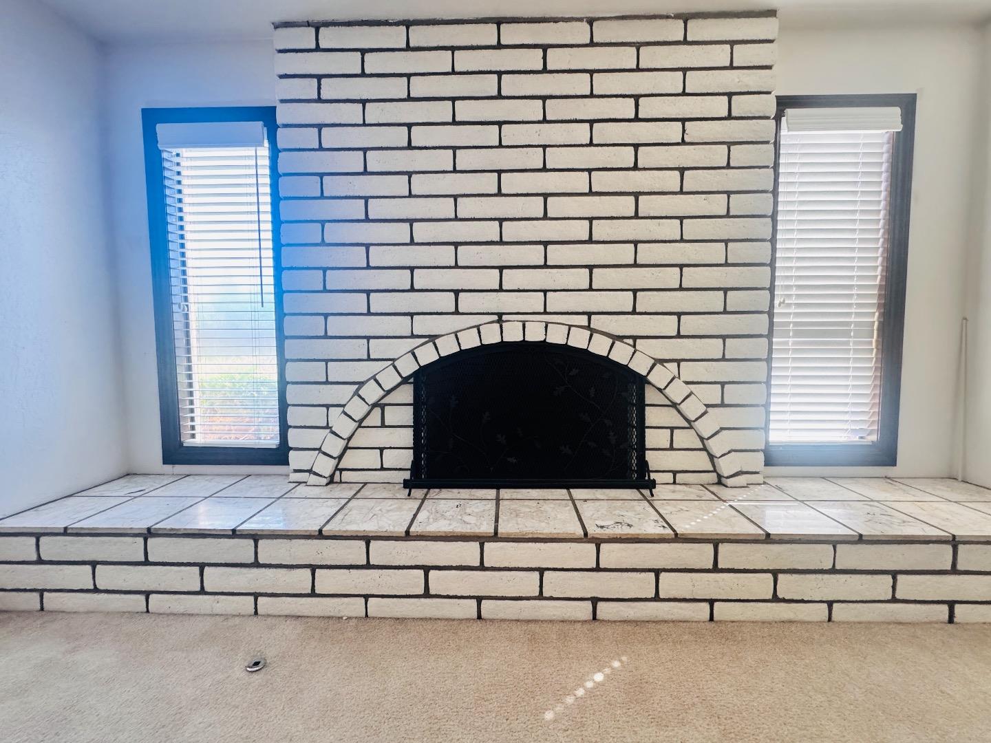 Detail Gallery Image 4 of 8 For 1581 Alta Vista Dr, Hollister,  CA 95023 - 4 Beds | 2 Baths