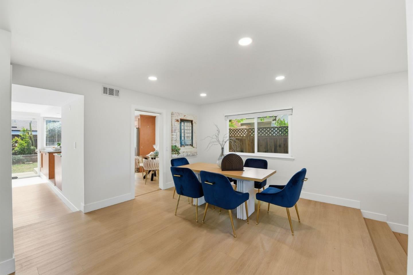 Detail Gallery Image 19 of 43 For 5369 Entrada Cedros, San Jose,  CA 95123 - 4 Beds | 2/1 Baths