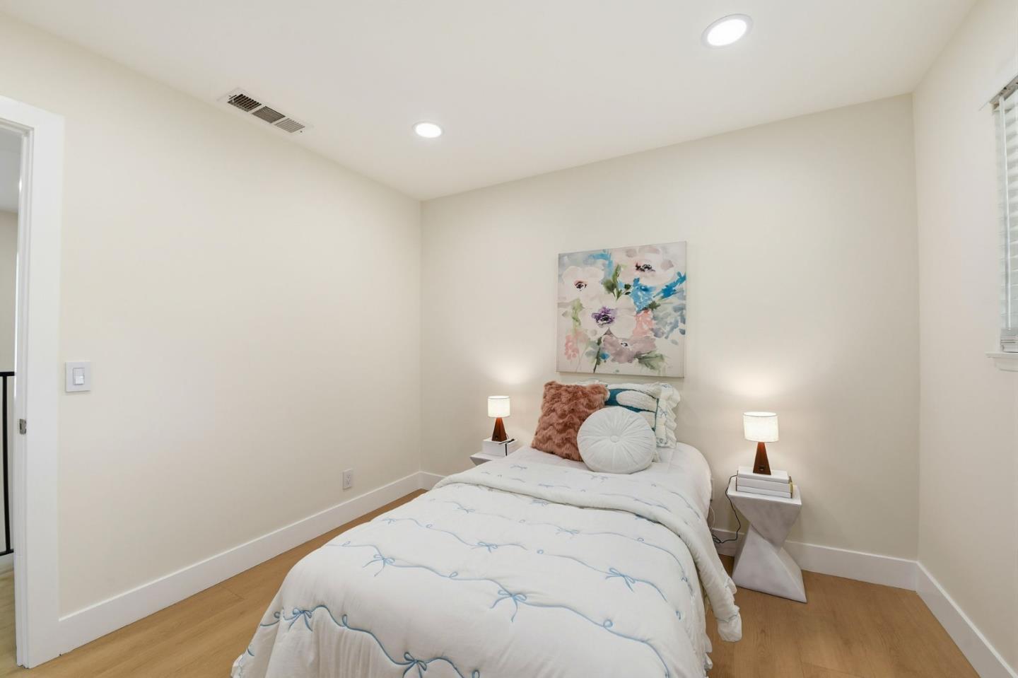 Detail Gallery Image 27 of 43 For 5369 Entrada Cedros, San Jose,  CA 95123 - 4 Beds | 2/1 Baths