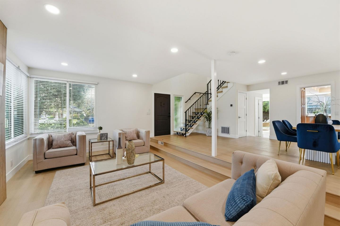 Detail Gallery Image 8 of 43 For 5369 Entrada Cedros, San Jose,  CA 95123 - 4 Beds | 2/1 Baths