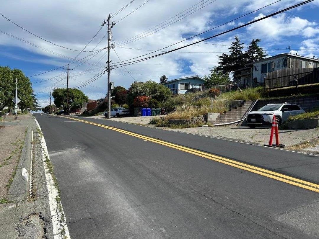Detail Gallery Image 13 of 13 For 5025 Hilltop Dr, El Sobrante,  CA 94803 - 2 Beds | 1 Baths