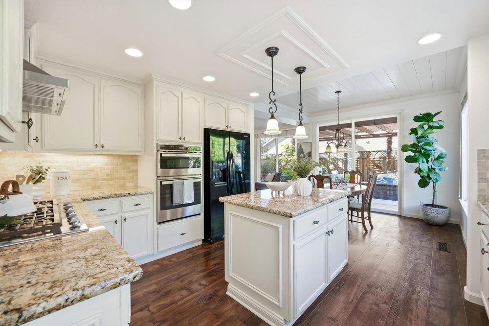 Detail Gallery Image 11 of 48 For 517 Calle Florencia, Morgan Hill,  CA 95037 - 5 Beds | 3 Baths