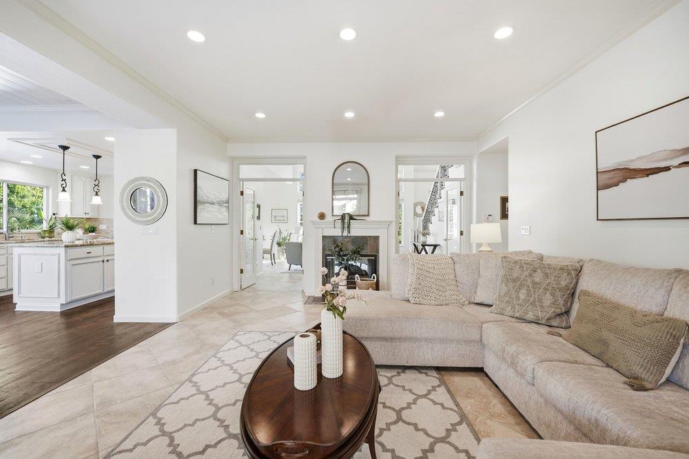 Detail Gallery Image 14 of 48 For 517 Calle Florencia, Morgan Hill,  CA 95037 - 5 Beds | 3 Baths