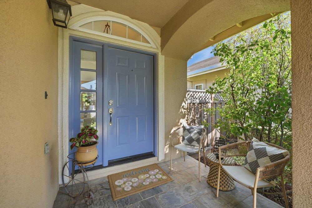 Detail Gallery Image 6 of 48 For 517 Calle Florencia, Morgan Hill,  CA 95037 - 5 Beds | 3 Baths