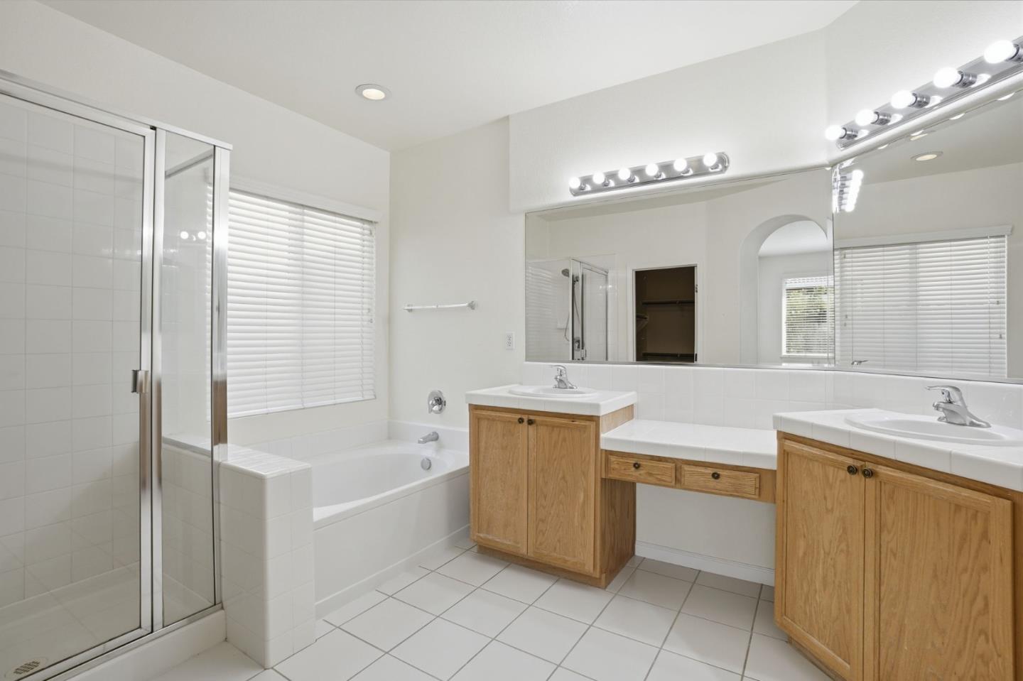 Detail Gallery Image 27 of 41 For 2076 Venezia St, Los Banos,  CA 93635 - 4 Beds | 2 Baths