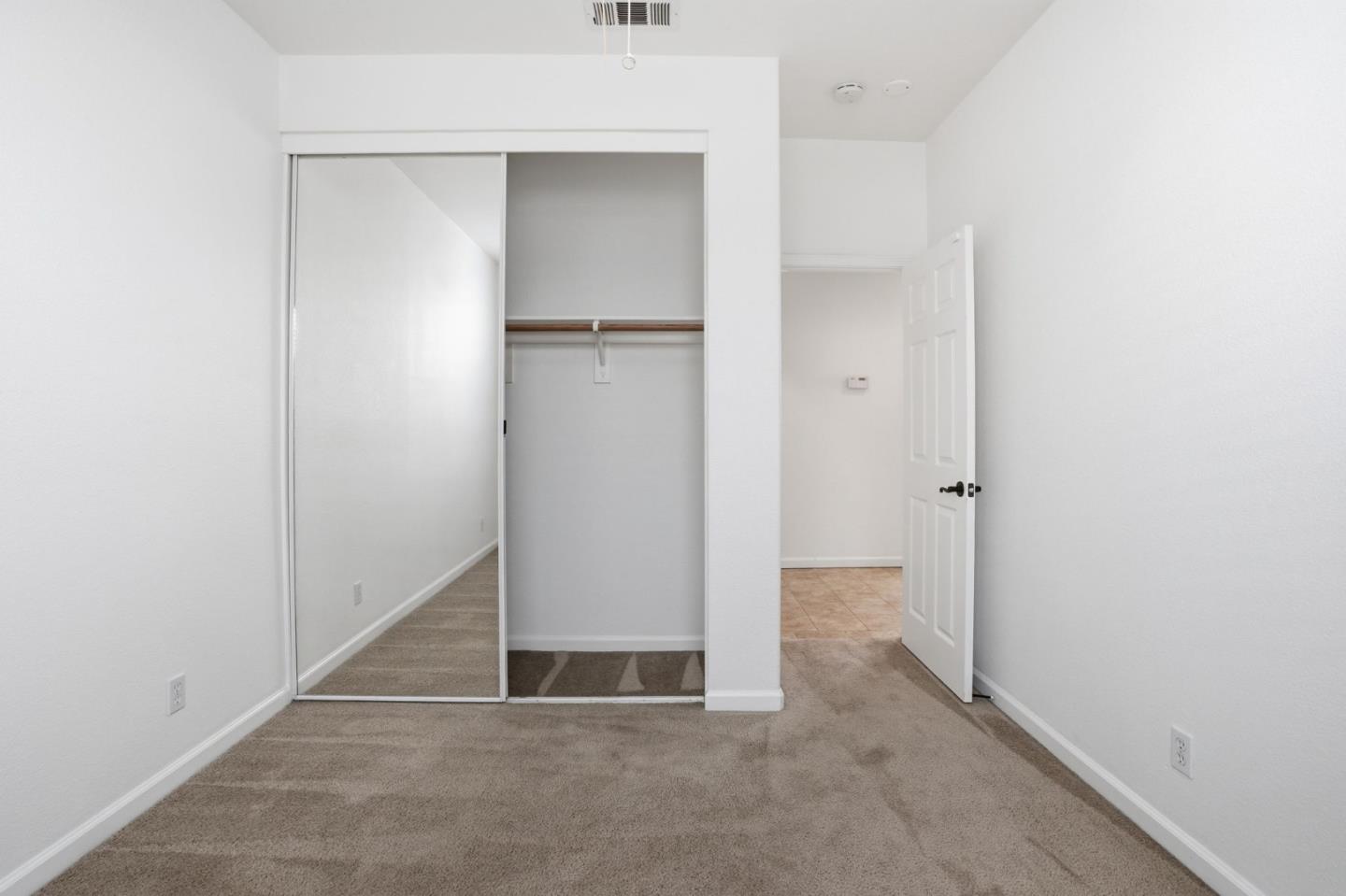 Detail Gallery Image 34 of 41 For 2076 Venezia St, Los Banos,  CA 93635 - 4 Beds | 2 Baths