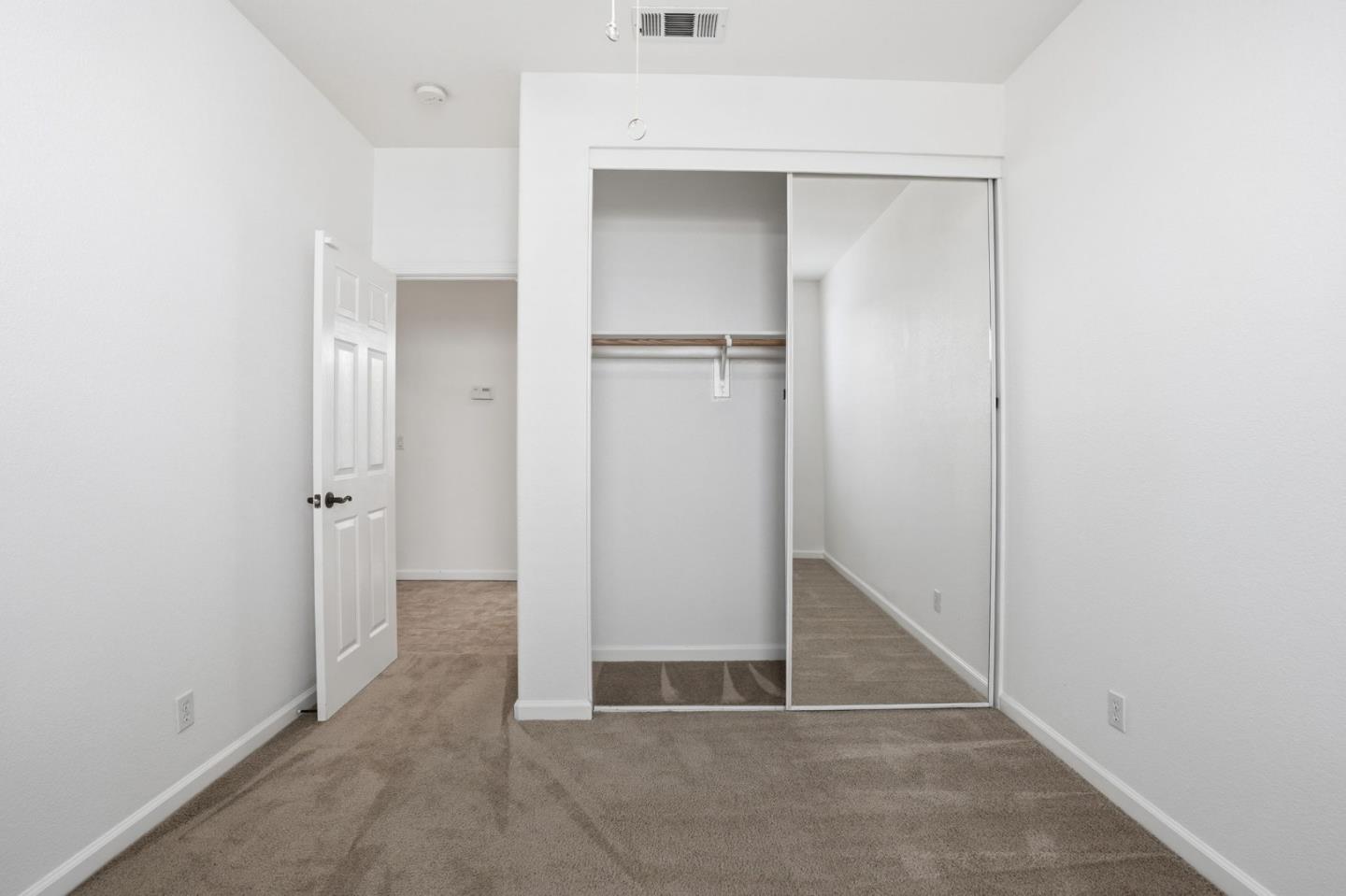 Detail Gallery Image 36 of 41 For 2076 Venezia St, Los Banos,  CA 93635 - 4 Beds | 2 Baths