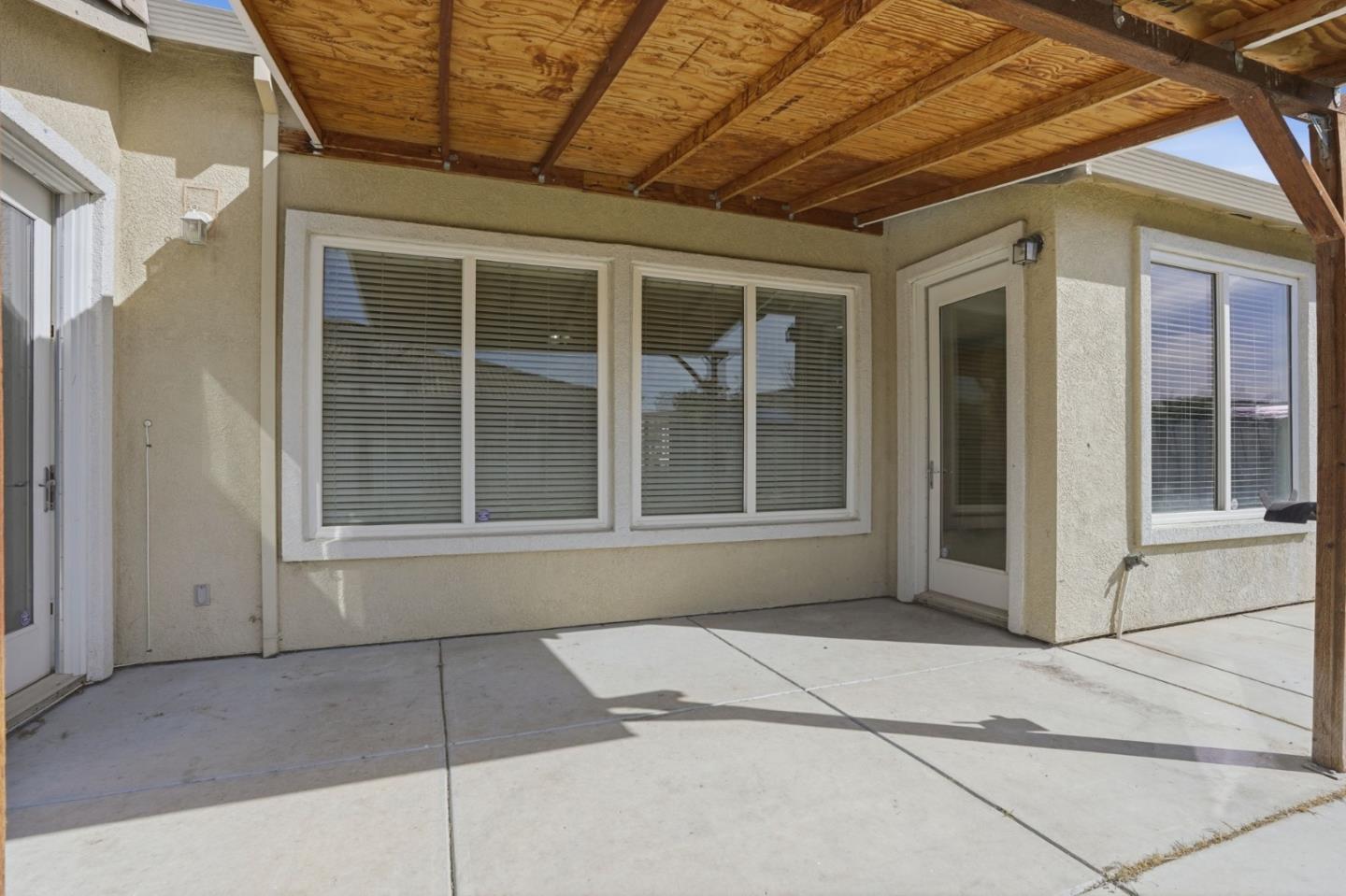 Detail Gallery Image 38 of 41 For 2076 Venezia St, Los Banos,  CA 93635 - 4 Beds | 2 Baths