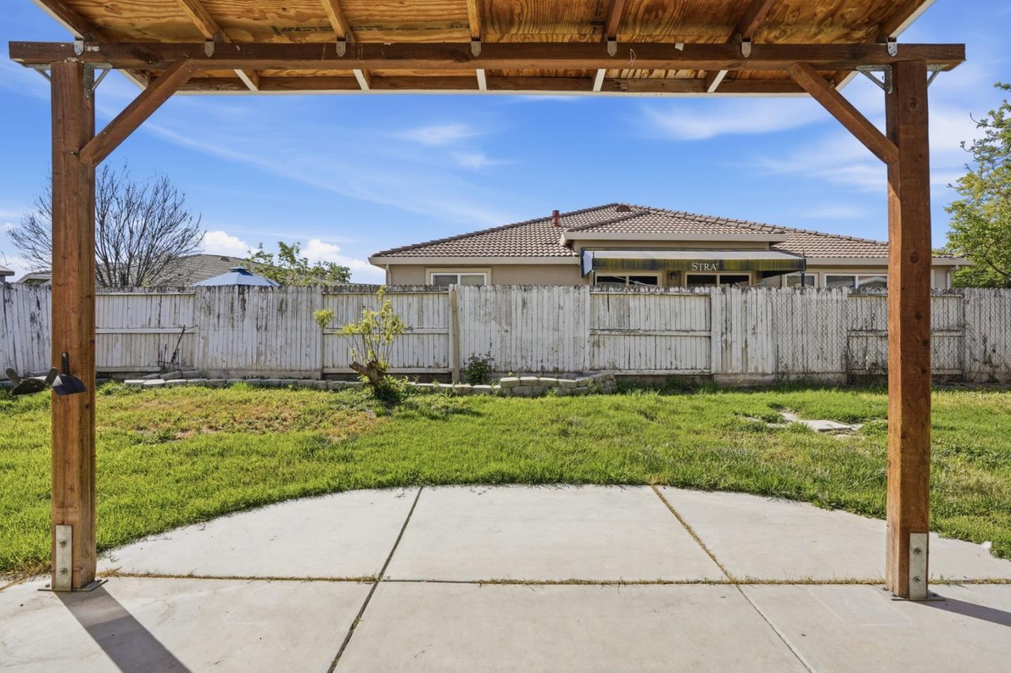 Detail Gallery Image 41 of 41 For 2076 Venezia St, Los Banos,  CA 93635 - 4 Beds | 2 Baths