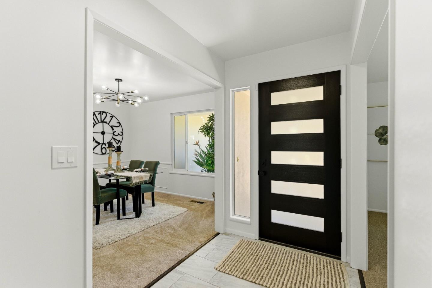 Detail Gallery Image 2 of 37 For 651 San Tomas Way, Salinas,  CA 93901 - 4 Beds | 2 Baths