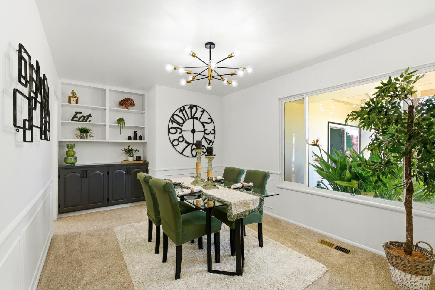 Detail Gallery Image 3 of 37 For 651 San Tomas Way, Salinas,  CA 93901 - 4 Beds | 2 Baths