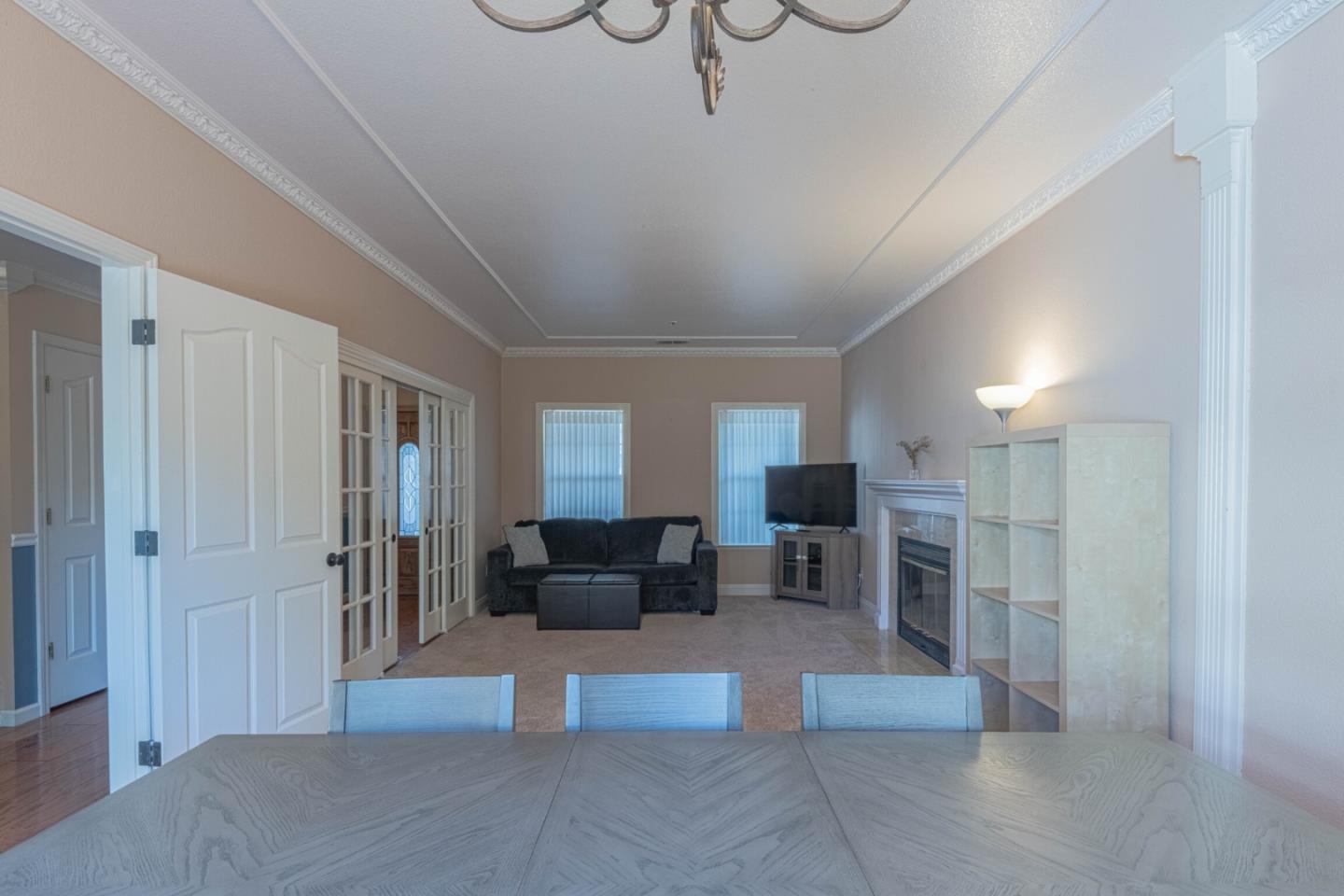 Detail Gallery Image 12 of 57 For 967 Hancock St, Salinas,  CA 93906 - 3 Beds | 3 Baths