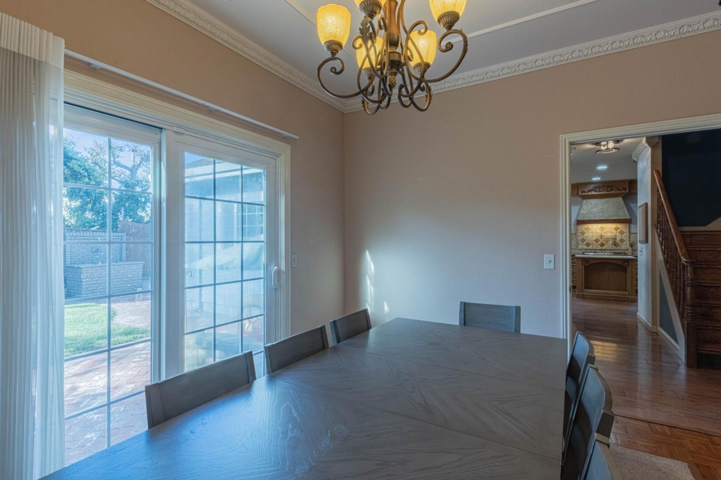 Detail Gallery Image 13 of 57 For 967 Hancock St, Salinas,  CA 93906 - 3 Beds | 3 Baths