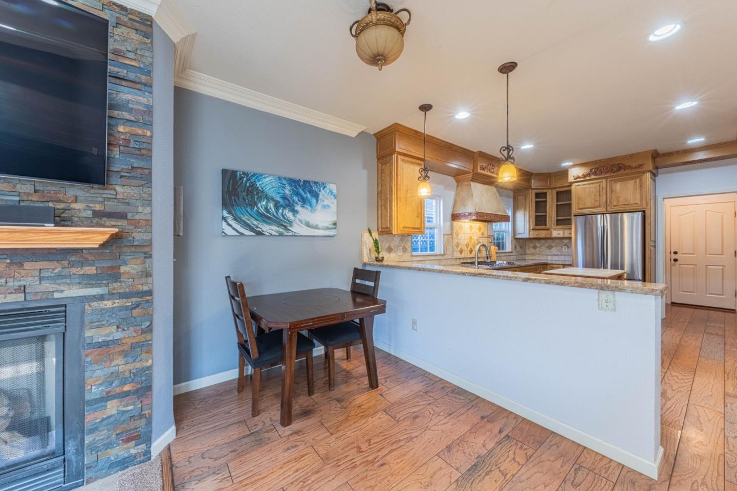 Detail Gallery Image 21 of 57 For 967 Hancock St, Salinas,  CA 93906 - 3 Beds | 3 Baths