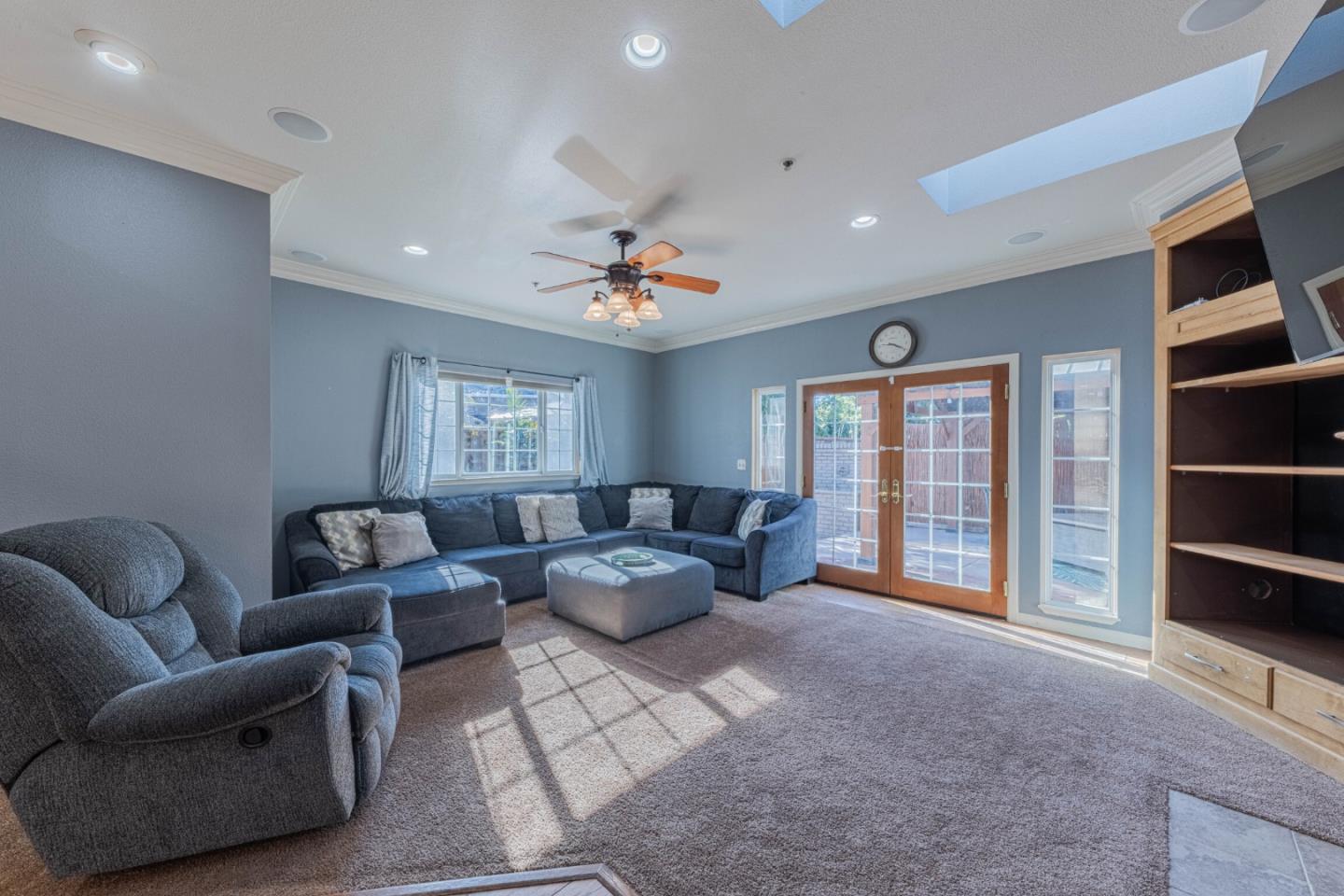 Detail Gallery Image 27 of 57 For 967 Hancock St, Salinas,  CA 93906 - 3 Beds | 3 Baths