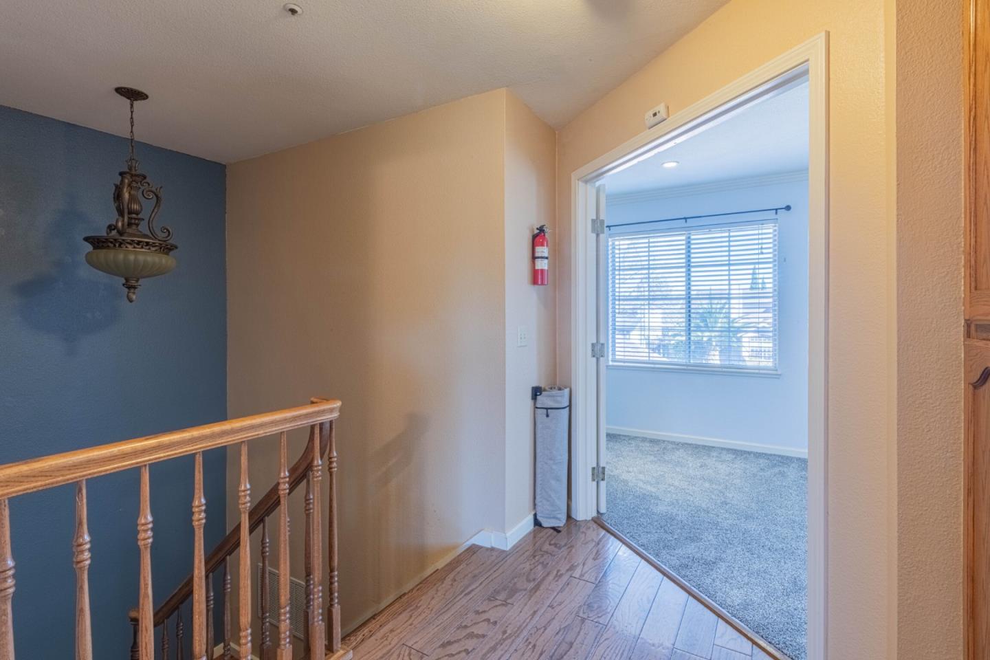 Detail Gallery Image 32 of 57 For 967 Hancock St, Salinas,  CA 93906 - 3 Beds | 3 Baths