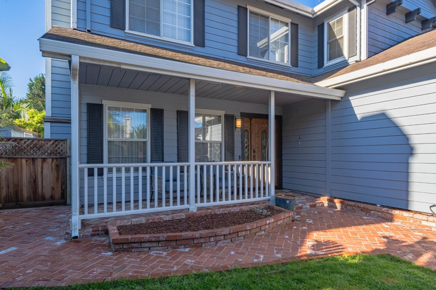 Detail Gallery Image 4 of 57 For 967 Hancock St, Salinas,  CA 93906 - 3 Beds | 3 Baths