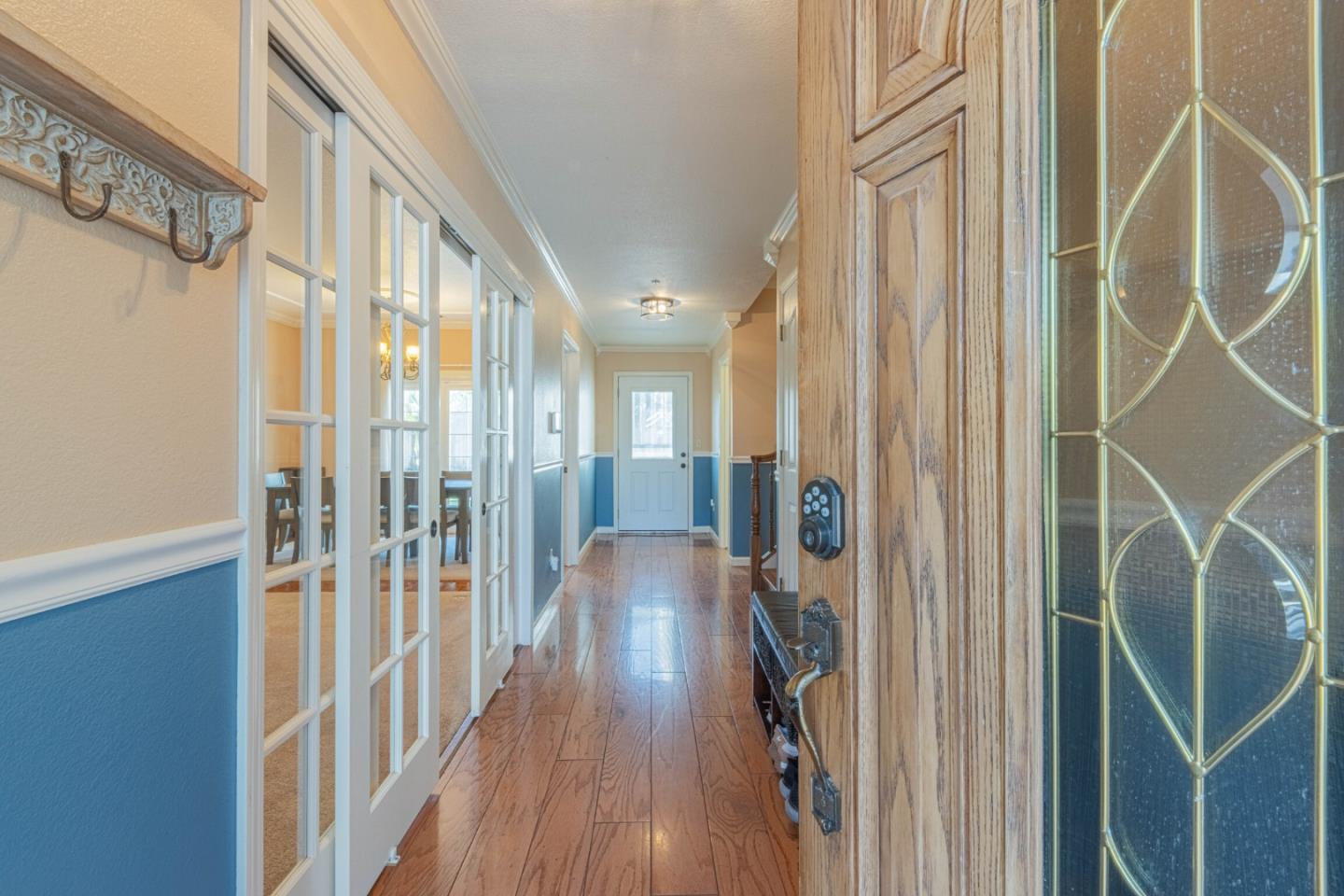 Detail Gallery Image 7 of 57 For 967 Hancock St, Salinas,  CA 93906 - 3 Beds | 3 Baths