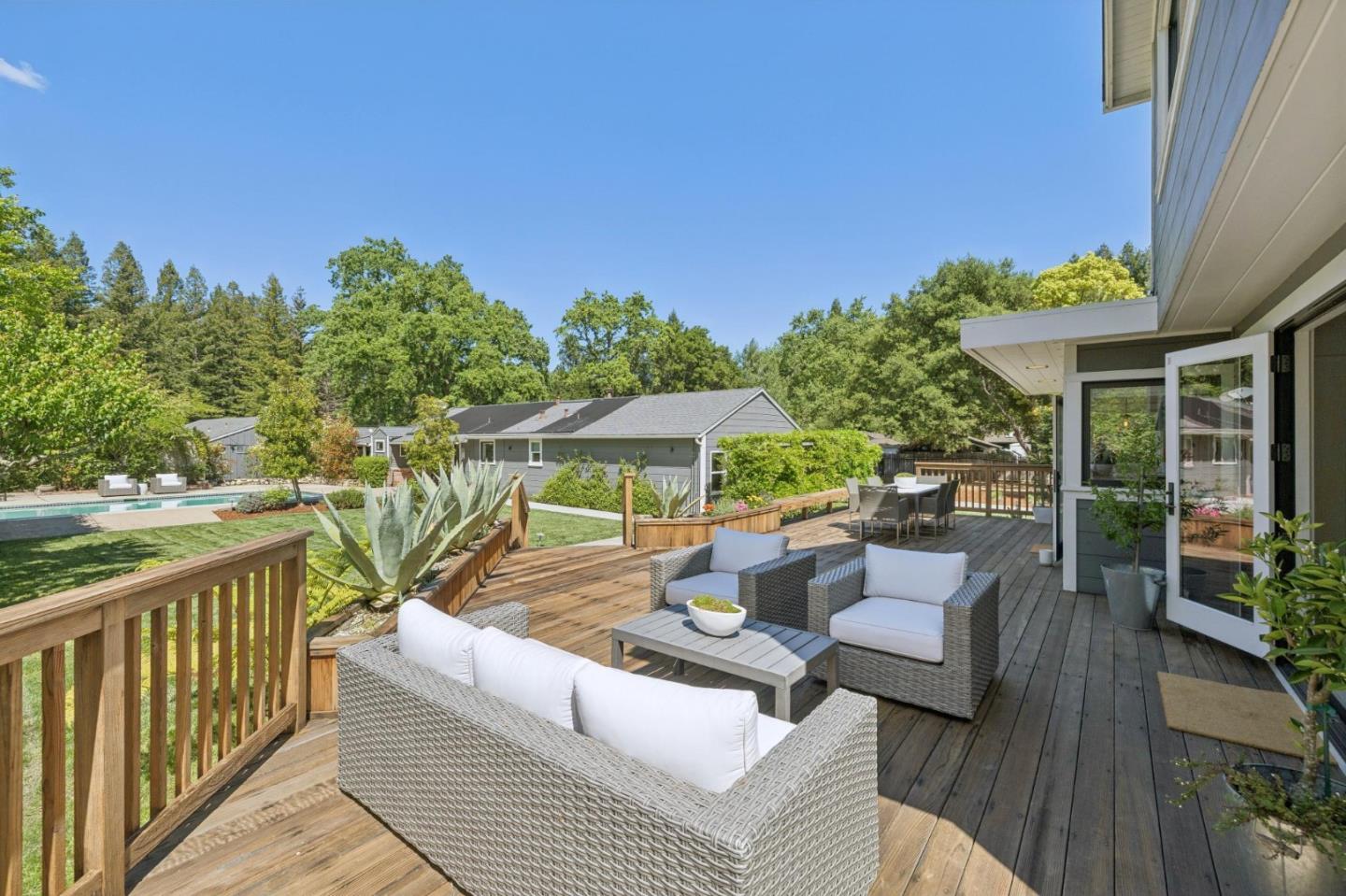 Detail Gallery Image 18 of 42 For 3362 Woodside Rd, Woodside,  CA 94062 - 3 Beds | 2 Baths