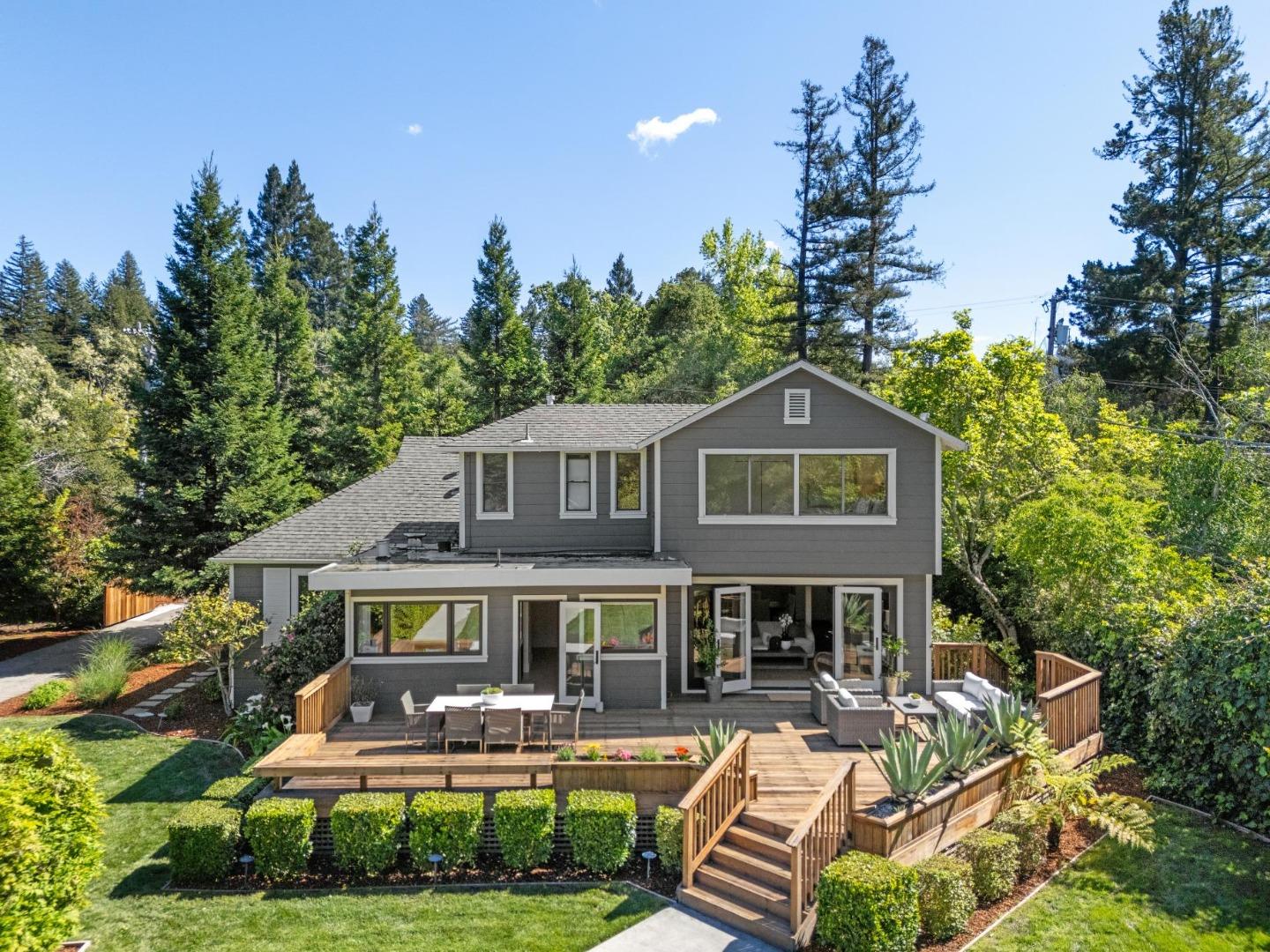 Detail Gallery Image 2 of 42 For 3362 Woodside Rd, Woodside,  CA 94062 - 3 Beds | 2 Baths