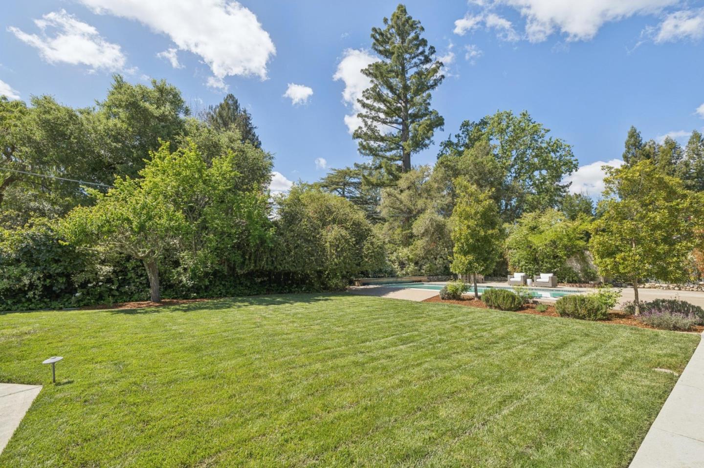 Detail Gallery Image 26 of 42 For 3362 Woodside Rd, Woodside,  CA 94062 - 3 Beds | 2 Baths