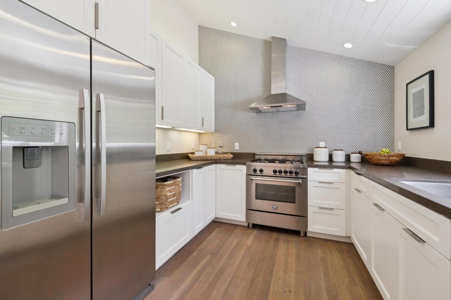 Detail Gallery Image 30 of 42 For 3362 Woodside Rd, Woodside,  CA 94062 - 3 Beds | 2 Baths