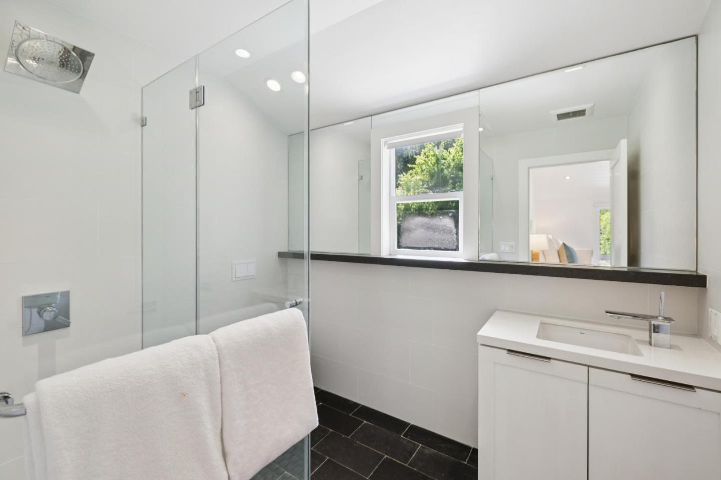 Detail Gallery Image 32 of 42 For 3362 Woodside Rd, Woodside,  CA 94062 - 3 Beds | 2 Baths