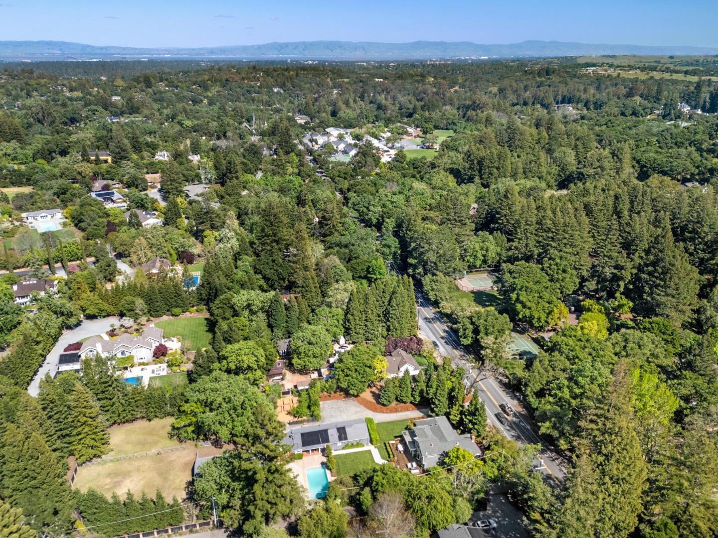 Detail Gallery Image 42 of 42 For 3362 Woodside Rd, Woodside,  CA 94062 - 3 Beds | 2 Baths