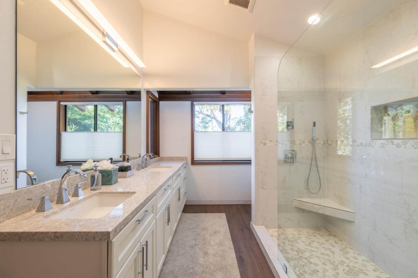 Detail Gallery Image 16 of 29 For 214 Crest Rd, Carmel,  CA 93923 - 3 Beds | 4 Baths