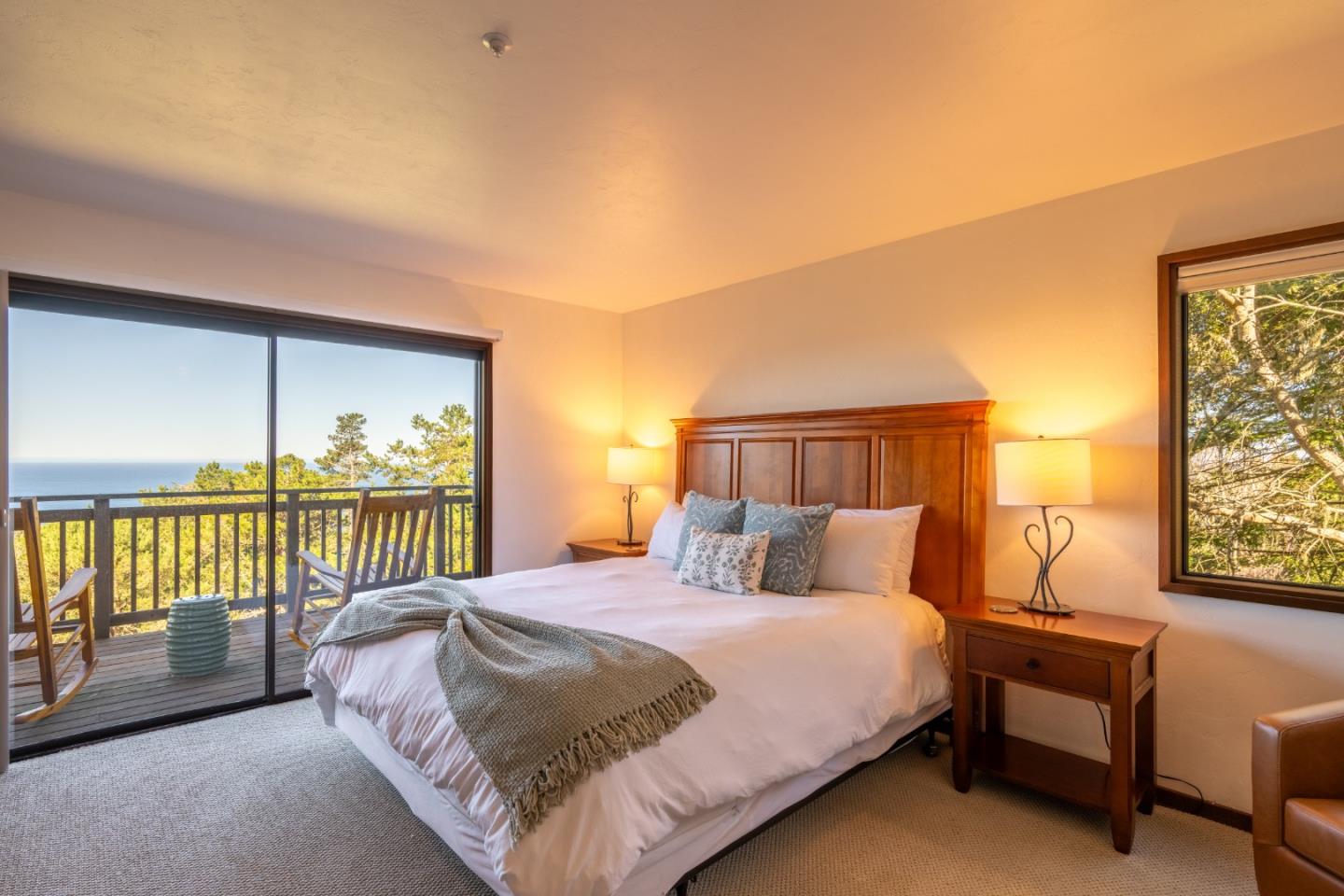 Detail Gallery Image 18 of 29 For 214 Crest Rd, Carmel,  CA 93923 - 3 Beds | 4 Baths